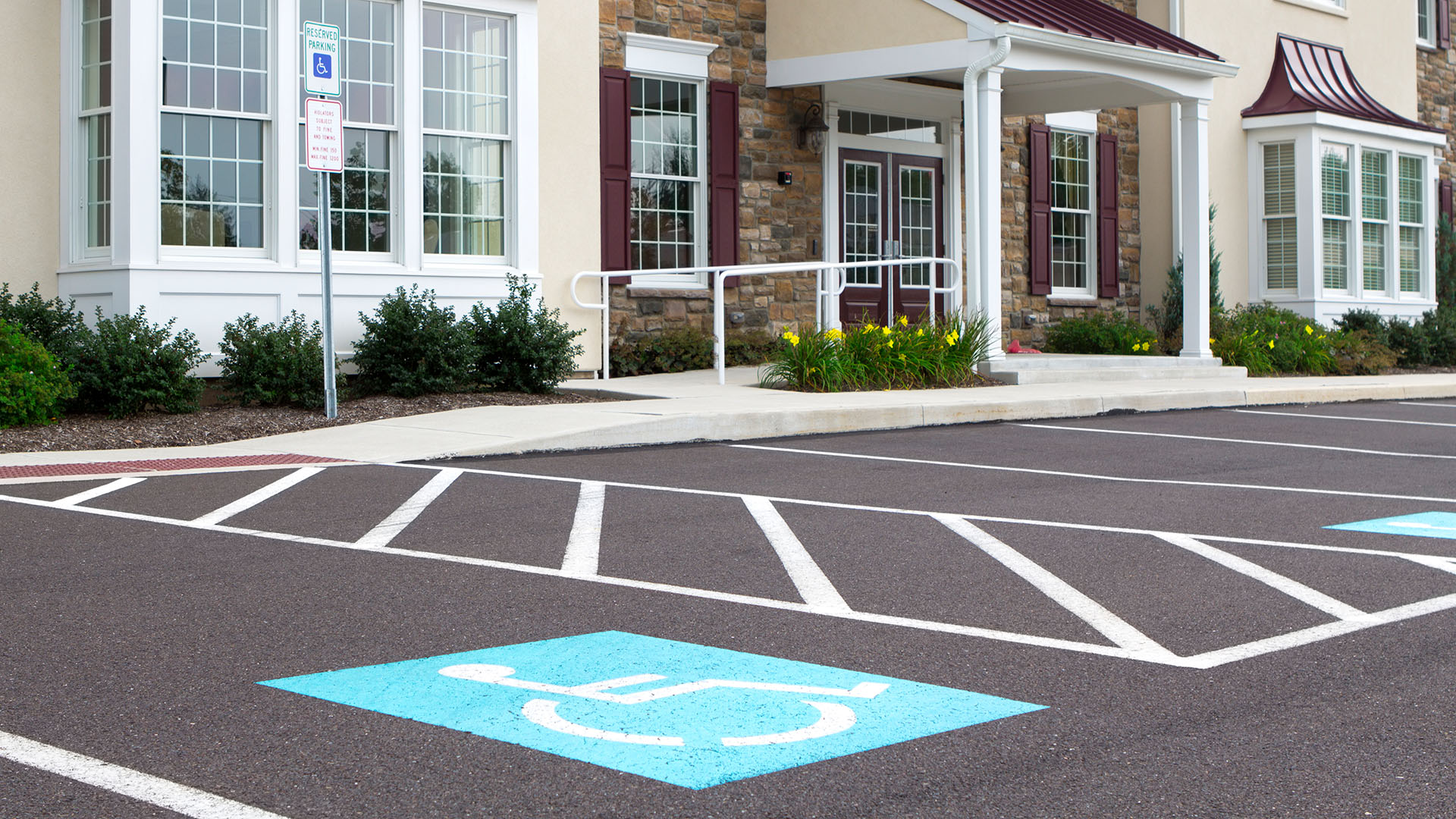 ADA Compliance Paving Contractor In Auburn Hills MI