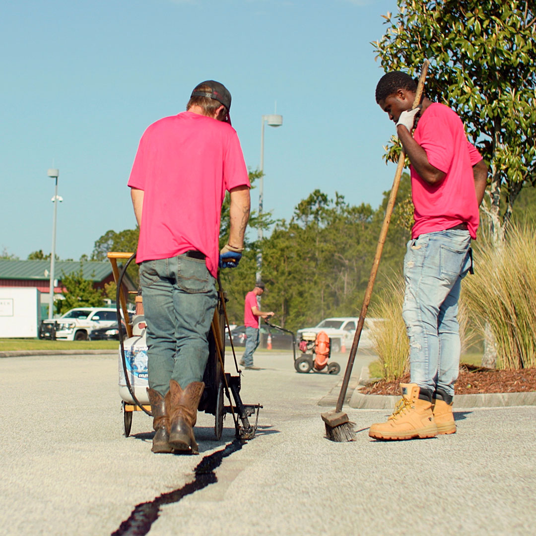 Commercial Asphalt Crack Sealing Company In Auburn Hills MI